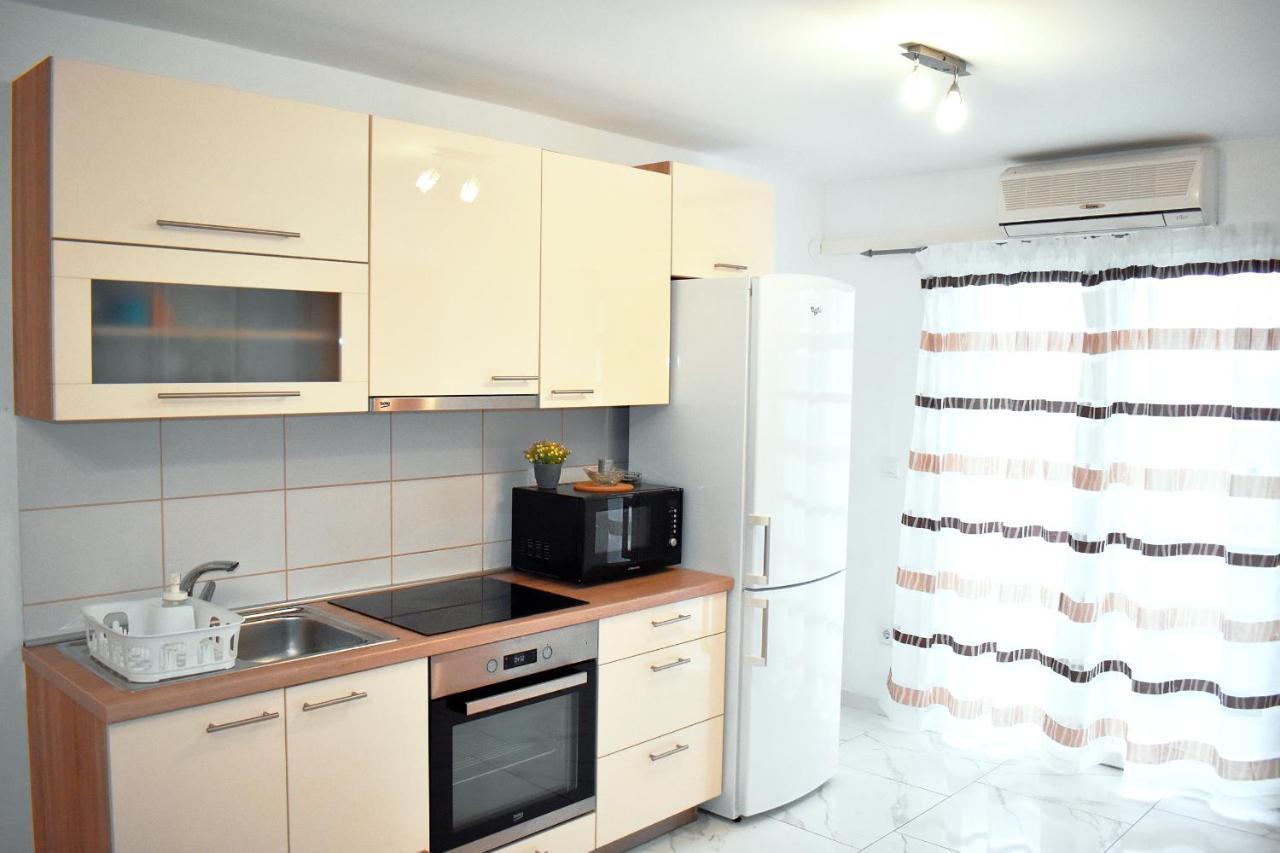 Apartmani Lovrencic Vrsi Dış mekan fotoğraf